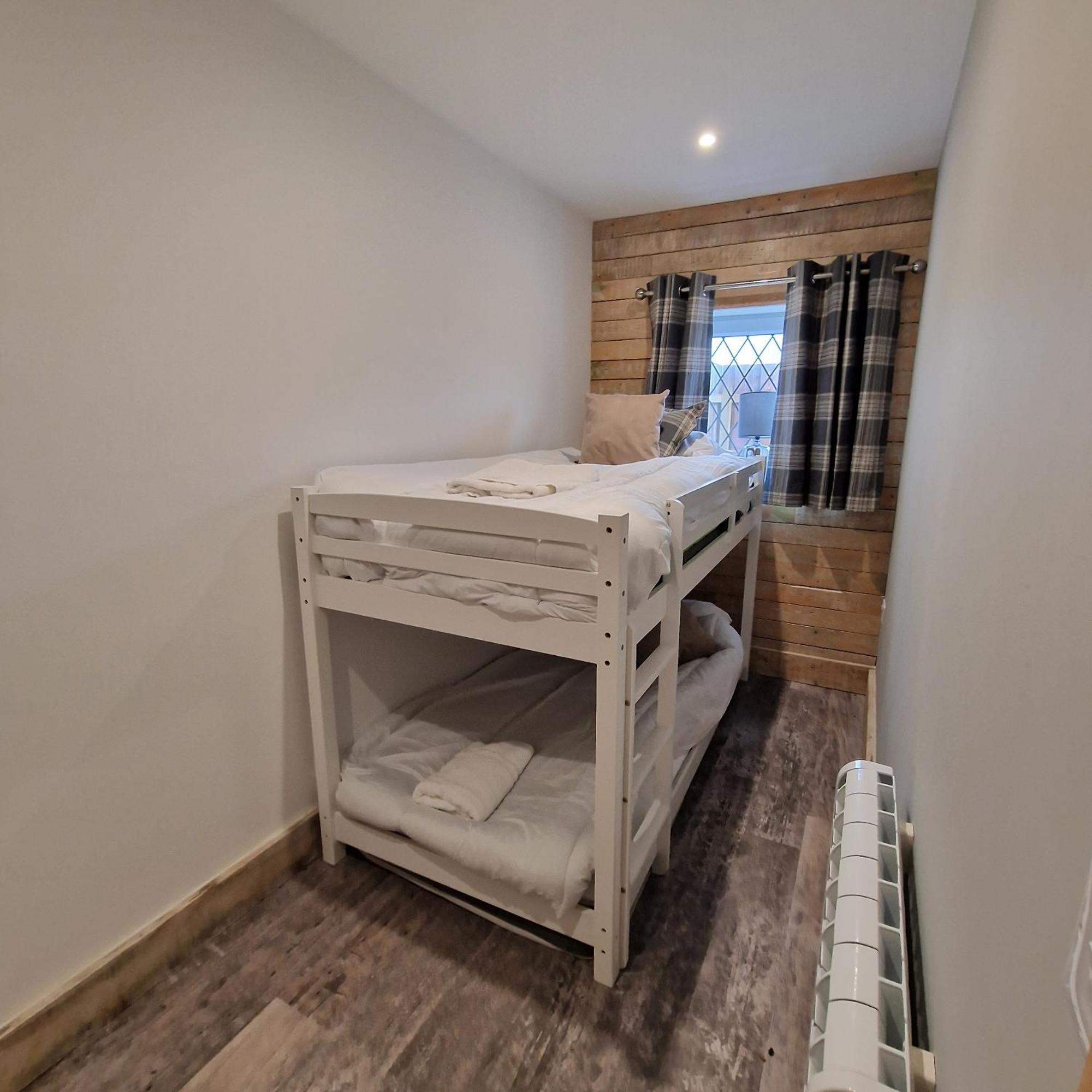 Brookside Cottages 잉골드멜스 객실 사진